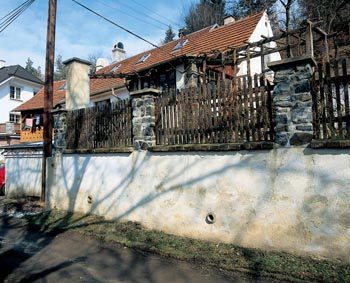 Čelní pohled na dům architekta Jana Mayera