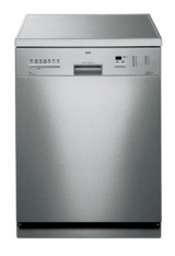 Myčka Favorit 60850 BIM (AEG - ELECTROLUX) je vybavena 6 programy, funkcí 3in1, Fuzzy logic, Aqua-control, turbo sušením, senzorem znečištění, hlučnost 45 dB, energetická třída A, doporučená cena 22 900 Kč, ELECTROLUX