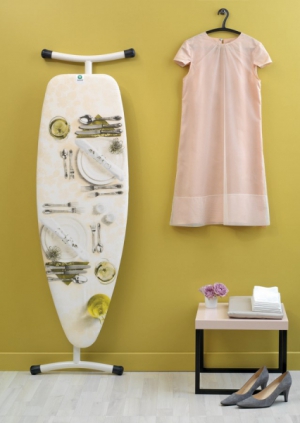 Žehlicí prkno Dinner, přizpůsobitelná výška 63–102 cm, cena 3 079 Kč, www.brabantia-shop.cz