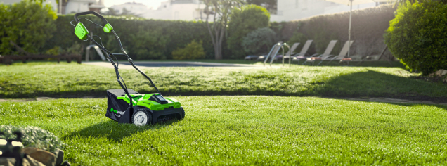 4. Akumulátorový provzdušňovač, výrobce: Greenworks cena: 3 950 Kč (Mountfield)  AKU provzdušňovač Greenworks G40DT35 má houževnaté šasi z polymeru a nastavitelnou čtyřstupňovou hloubku provzdušnění.