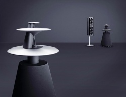 Napůl do high-endu (cenou určitě), napůl do designově nápaditosti patří dánský repro BeoLab 5. Zkuste si sami spočítat, kolik stojí 1 Watt, když repráky jich zvládnou 5 000 a cena za pár na českém trhu je 468 tisíc korun (BANG and OLUFSEN)