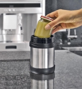 Nerezový termobox H+H je ideální pomocník na cesty, udrží stravu v teplém stavu až 10 hodin. Cena 239 Kč