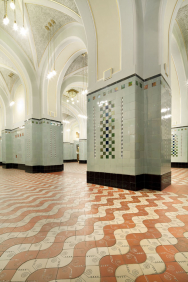 Obecní dům, chodba (Zdroj: RAKO)