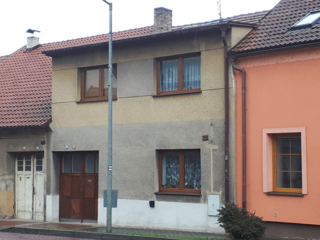 Podkroví zateplené pomocí foukané celulózové izolace aneb příběh mlčícího kotle (Zdroj: CIUR)
