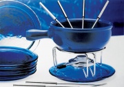 Fondue sýrové 155.800 (Nouvel Ag) v azurové barvě z keramiky, set 15 dílů, cena 2 400 Kč, HUBRO