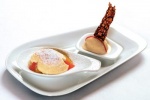 Sada dezertních misek Elixyr Dessert (Kahla), design Barbara Schmidt, porcelán, cena 1 080 Kč, ABITARE