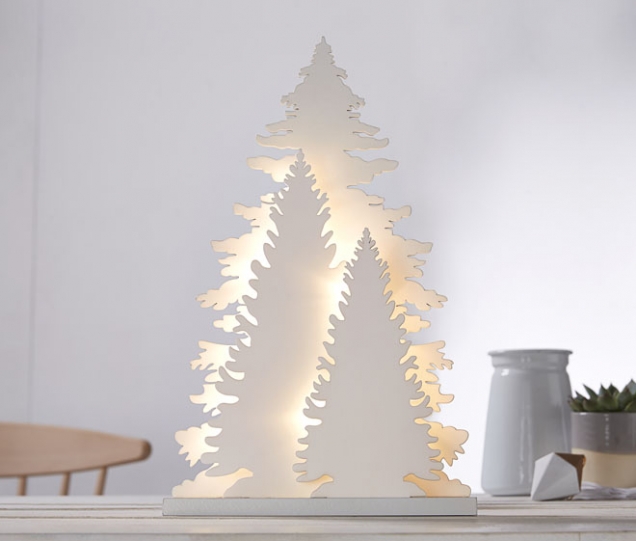 Dekorativní stromek s 15 LED žárovkami, lakované dřevo, výška 35 cm, časovač, www.tchibo.cz