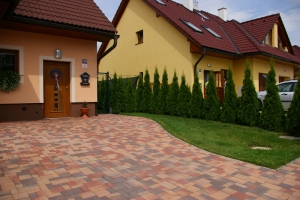 Betonová dlažba