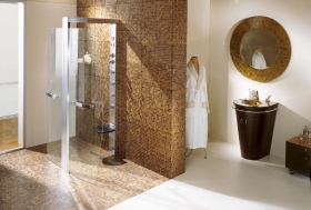 Masivní dřevěná podlaha Mosaici d´Asolo (Italian Design Limited), dřevěné mozaikové obklady, dřevina teak, kartáčovaný a lakovaný povrch, rozměr jedné kostky 2,3 x 2,3 cm, cena 9 936 Kč/balení (1 balení = 0,89 m2), KPP