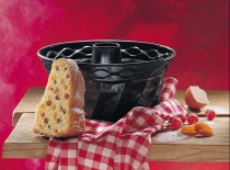 Forma na bábovku o průměru 22 cm 609 Kč, průměr 24 cm 699 Kč (ceny se mohou u jednotlivých prodejců lišit), DR. OETKER 