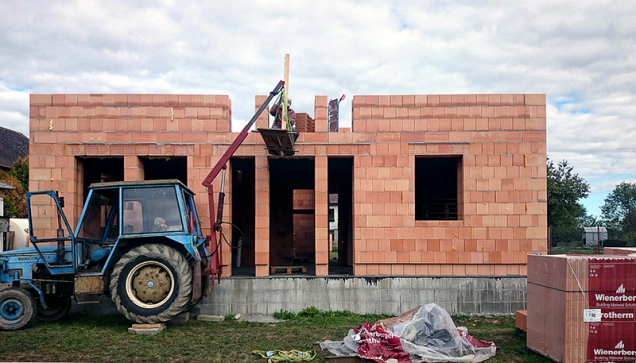 Loňské vítězné projekty: Pan Michal Oleksulyn – stavba rodinného domu svépomocí, fáze hrubá stavba. Cena: roční předplatné časopisu Můj dům.