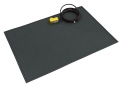 Proti námraze lze pod nášlapnou vrstvu této „kryté pavlače“ instalovat topnou rohož nebo kabel, prostor musí být osvětlen (Fenix Snow Mat)