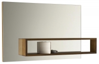 Zrcadlo Frames (design Marina Bautier) s ořechovou policí, rozměr 86,5 x 50 x 11 cm, cena 11 450 Kč, LIGNE ROSET