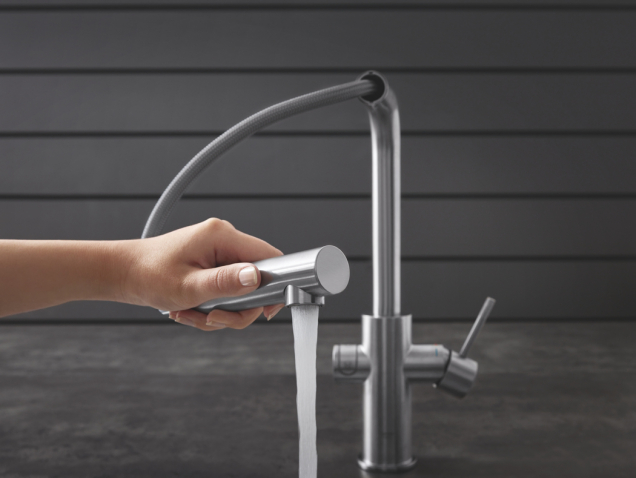 GROHE Blue Home nyní s vytahovacím perlátorem a ovládáním v mobilu