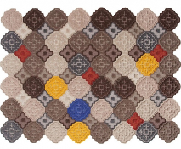2. Koberec Hidra, 100% vlna, ručně vyšívaný, gramáž 5 kg/m2, 180 × 240 cm, José A. Gandía-Blasco, Gan, www.onespace.cz