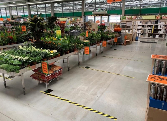 Od čtvrtka 9. dubna otevřou projektové markety Hornbach pro všechny zákazníky. Vyplývá to z jednání vlády, která umožnila jejich znovuotevření. I nadále budou dle jejího nařízení platit přísná opatření pro dodržování hygienických pravidel. Stále také platí možnost nákupu přes e-shop. (Zdroj: Hornbach)