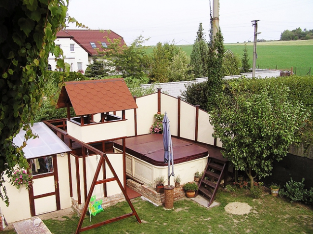 VÁŠ PROJEKT ROKU 2016: 4. Čestné uznání - za multifunkční centrum relaxace a zábavy, Manželé Lukášovi, Noutonice