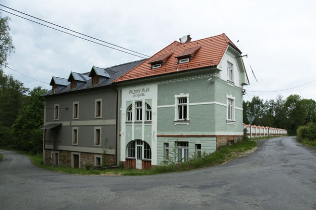 Přišel z Prahy, neměl peníze a musel se ve všem spolehnout jen sám na sebe. Pavel Šich přesto vybudoval jeden z nejúspěšnějších statků ve středních Čechách. Jednou z nejdůležitějších věcí přitom byla důvěra, kterou mu dal jeho otec.