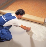 Pokládku musí provádět odborník s certifikátem na pokládku materiálu Marmoleum