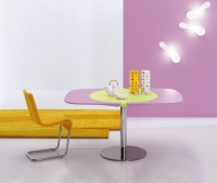 Židle Skip (Bonaldo), rozměr 82 x 56 x 42 cm, kovová konstrukce, čalounění látka nebo kůže, cena od 11 250 Kč, SPACE4LIVING.