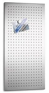 Magnetická děrovaná tabule Muro (Blomus), nerez, 40 x 80 cm, cena 2 326 Kč, www.e-blomus.cz. Magnetická děrovaná tabule Muro (Blomus), nerez, 40 x 80 cm, cena 2 326 Kč, www.e-blomus.cz.