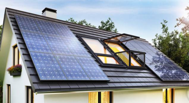 Fotovoltaickou elektrárnu (FVE) si na svůj rodinný dům může instalovat každý, kdo má zájem o snižování výdajů na energie a zvyšování svojí energetické soběstačnosti