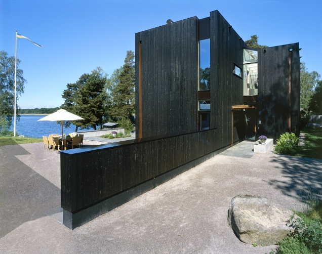 Majitelé čerpali inspiraci ve svém obchodě s designovými předměty, literaturou a časopisy o architektuře.