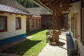 13. K babičce