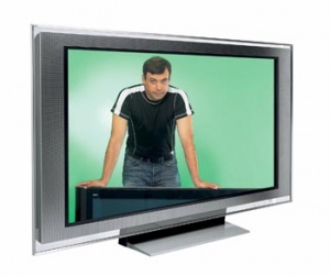 Digitální televizor LCD Bravia z řady X 2000 (Sony), vestavěný DVB-T a analogový tuner, úhlopříčka obrazovky 116,8 cm, formát 16:9, plné HD rozlišení 1 920 x 1 080 bodů, pozorovací úhel 178 stupňů vertikálně i horizontálně, cena 164 990 Kč, SONY