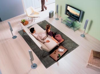Plazmový televizor Sony Plasma Wega s integrovaným TV tunerem a reproduktory, úhlopříčka 107 cm (16:9), kontrast 500:1, pozorovací úhel 160°, Virtuaql Dolby BBE, slot pro MemoryStick. Cena 109 990 Kč, SONY
