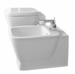 Závěsná verze klozetu a bidetu z řady Silk (KERAMAG), ceny: klozet 12 168 Kč, bidet 14 664 Kč, SANITEC
