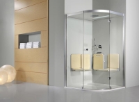 Parní kabina Body 1 Soul (Artweger), široká škála vnitř- ního vybavení včetně audio- systému, pohodlná sklopná sedátka, ocenění za design iF Product Design Award, cena od cca 390 000 Kč, TIZZIO.