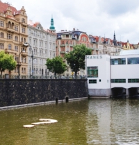 SCULPTURE LINE: Vltava - říční tok, Le Point D´Interrogation (Junichiro Ishii)