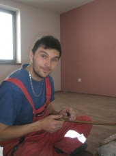 Kvůli podlahovému topení se Janek rozhodl pro kvalitní plovoucí podlahu