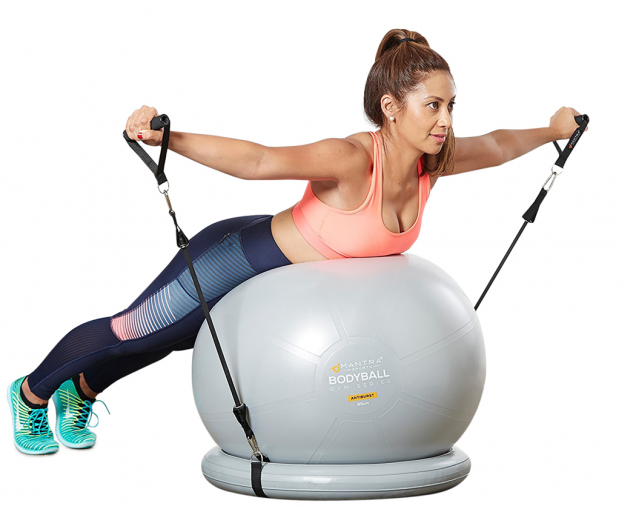 Kompletní sada posilovacího systému Bundle určená pro domácí fitness od výrobce Mantra Sports, výběr z velikostí 65 nebo 75 cm, výběr ze dvou barevných variant, cena cca 897 Kč, www.mantrasports.com