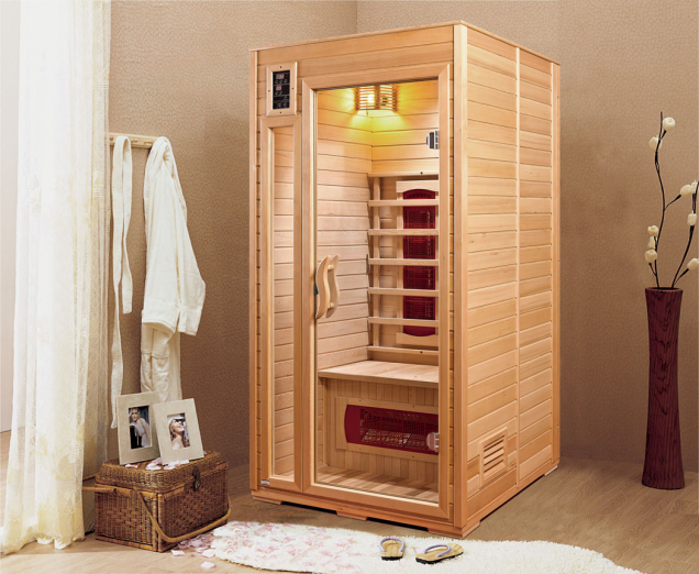 Infrasauna Mariana pro 1 osobu je ideální i do menších bytů. Má 3 keramická topidla, vnější ovládací panel, střešní ventilaci i teplotní senzor. Nyní v povánočním výprodeji za cenu 13 990 Kč. (Zdroj: Mountfield.cz)