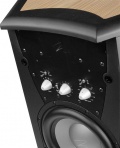 Klasické hifi většnou používá dvě samostatné soustavy, občas ale i v high-endové třídě lze vidět varianty doplněné o basový subwoofer. Martin Logan Desent přenáší tóny od 18 do 150 Hz - tedy končí tam, kde většina beden za 20 000 korun ještě ani nezačíná! (MARTIN LOGAN)