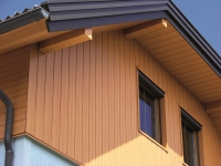 Prefa Aluminiumprodukte vyvinula pro své hliníkové fasádní prvky speciální dřevěný vzhled, aby spojila kvalitativní výhody hliníku s tradičním designem dřevěné fasády.