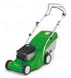 Komfortní sekačka MB 448 TX má záběr 46 cm, odpojitelný náhon předních kol a šasi z odolného plastu. Motor  Briggs & Stratton má výkon 4 HP, centrální nastavení výšky sečení 2,5 až 7 cm, objem koše je 60 l. 