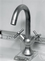 Stojánková umyadlová baterie Axor (HANSGROHE) stojí 12 673 Kč