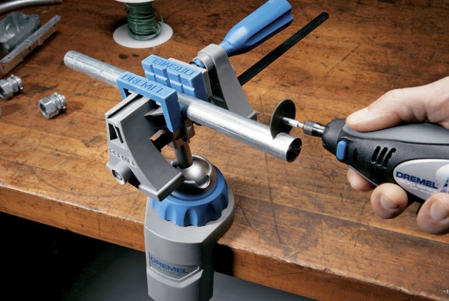 Dremel Multi Vise, univerzální svěrák 3 v 1 s odnímatelnými měkkými čelistmi (bosch.cz)