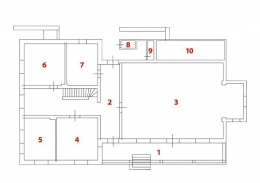 I. NP původní stav: 1 závětří, 2  chodba, 3 sál, 4 a 5 kancelář, 6 sklad, 7 kuchyňka, 8 a 9 WC, 10 sklad