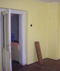 V celém interiéru se budou muset udělat nové omítky