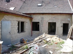 Vyklízením domu strávila Lenka s přítelem mnoho víkendů