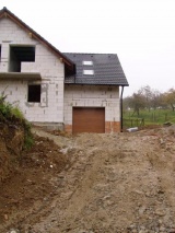 Vrata byla na svém místě za čtrnáct dní od objednávky