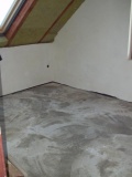 Nyní se betonují podlahy v podkroví