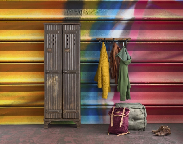 6. Vliesová tapeta Colorfully Closed z kolekce Underground, 405 x 265 cm, Mr Perswall, cena 8 167 Kč, www.design-shop.cz