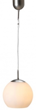 Závěsná lampa Minut, ocel/sklo, délka kabelu 1,6 m, O 25 a 32 cm, cena 599 a 799 Kč, www.ikea.cz