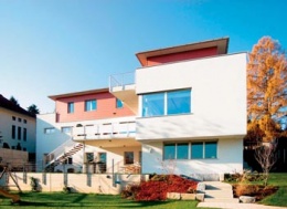 Součástí tohoto moderního sídla jsou okna firmy Internorm