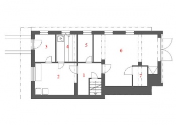 Suterén: 1. chodba, 2. domácí práce, 3. posilovna, 4. sauna, 5. sklad, 6. garáž, 7. plynová kotelna